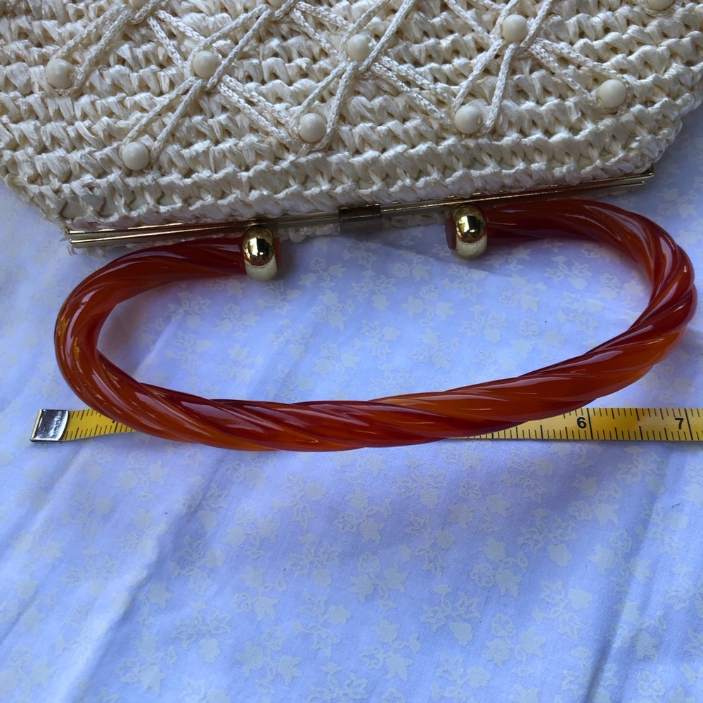 Crochet Raffia Beaded Purse with Lucite handles. - Picture 12 of 12